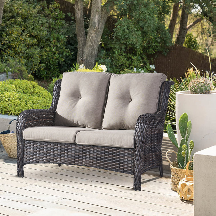 Outdoor loveseat deals couch